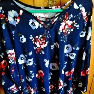 3for$25😁😁😁Falls Creek blouse size L